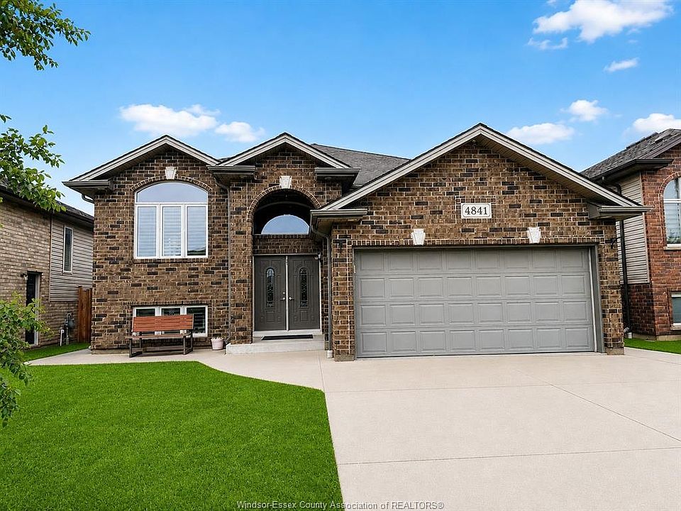 1st image of 4841 Periwinkle Cres