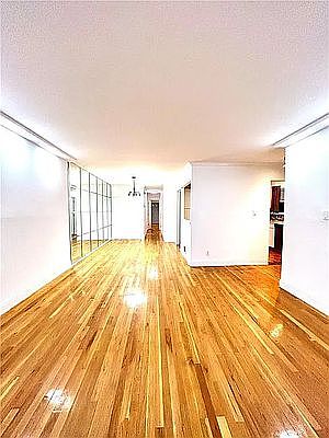 1st image of 2771 Strickland Ave #1