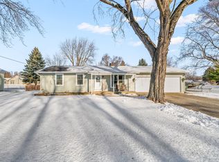 1833 Laverne Dr, Sandwich, IL 60548