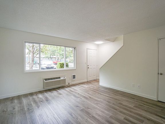 4th image of 5128-5218 SW Franklin Ave #5162