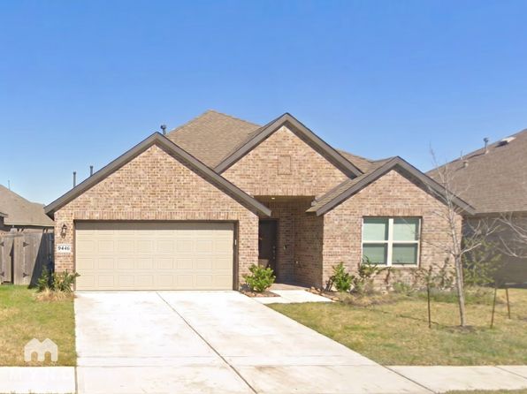 9446 Brookwood Bend Dr, Baytown, TX