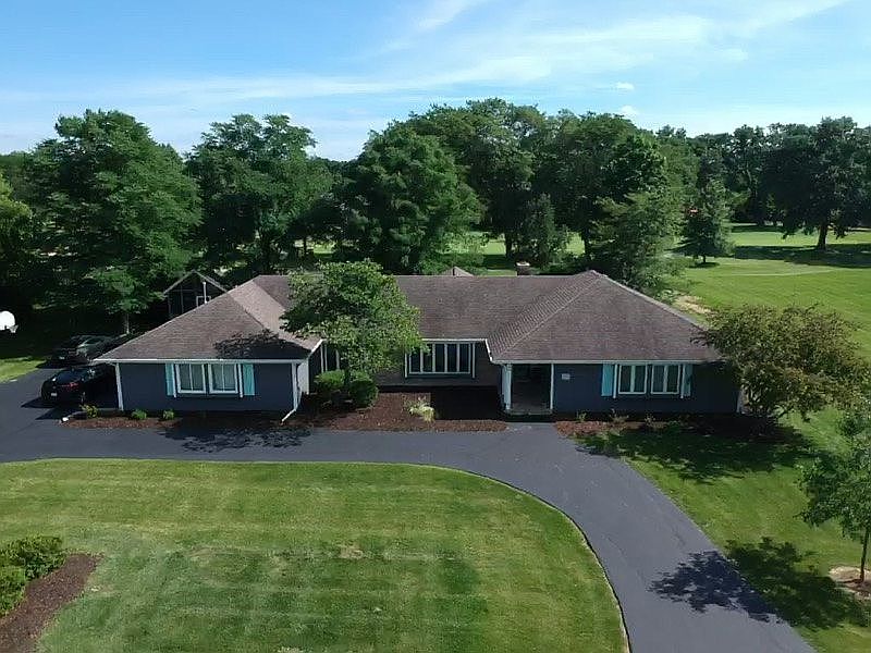 1st image of 1005 Prestwick Dr