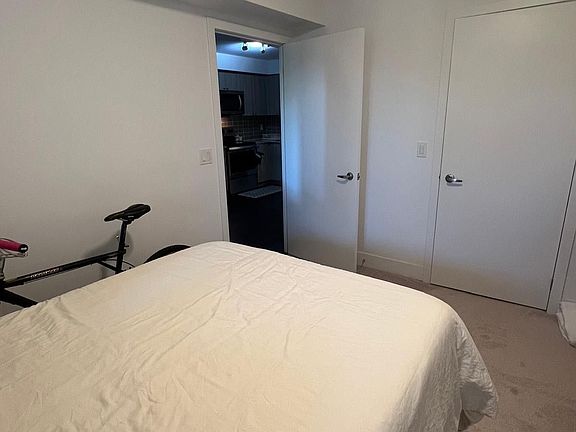 2nd image of 1255 Bayly St #205