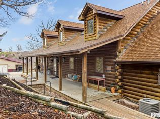 13826 W Riekena Rd, Hanna City, IL 61536