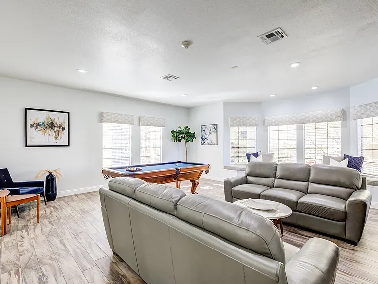 Gramercy Parc Senior Apartments — Photo 9