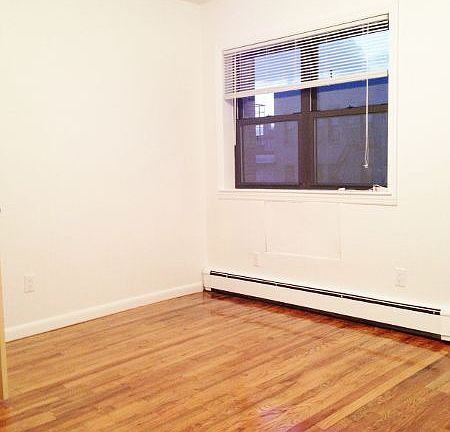 5th image of 3529 32nd St APT 2F
