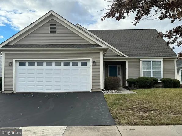 14 Springmill Dr, Middletown, DE 19709