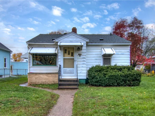 1214 Pershing Street, Eau Claire, WI 54703