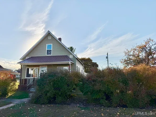 605 Ash St, Norway, MI 49870