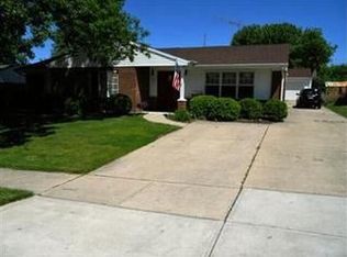77 Lee Ct, Fairborn, OH 45324
