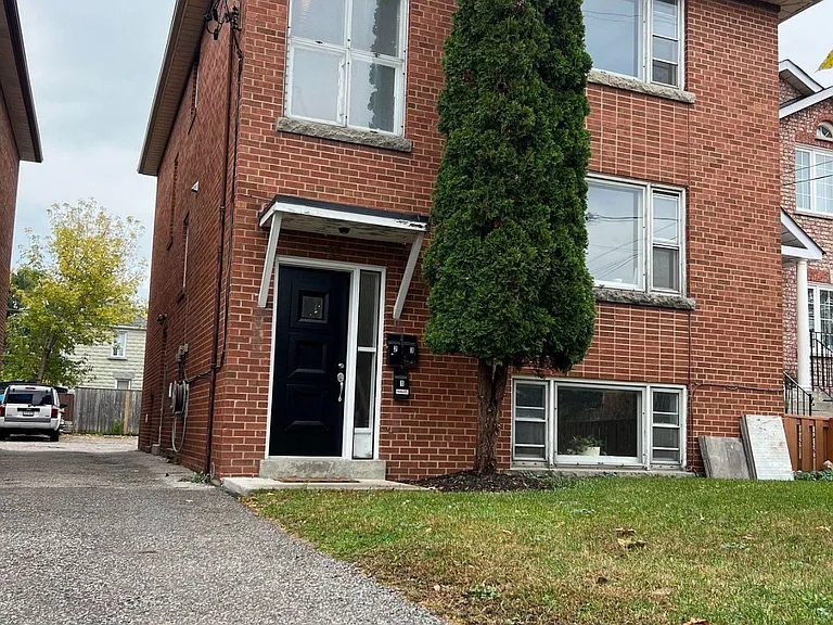 15 Virginia Ave #LOWER — Photo 1