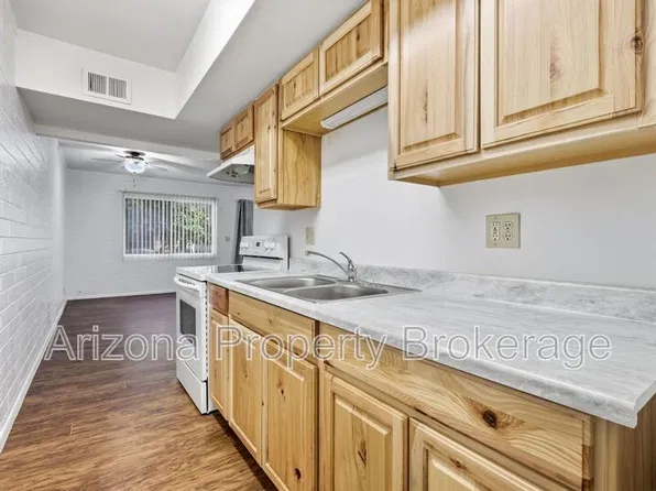 2408 W Morten Ave APT 5, Phoenix, AZ 85021