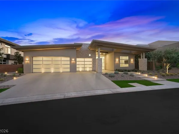 11 Hawkeye Ln, Summerlin, NV 89135