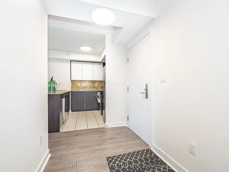 5740 Yonge St #205 — Photo 25
