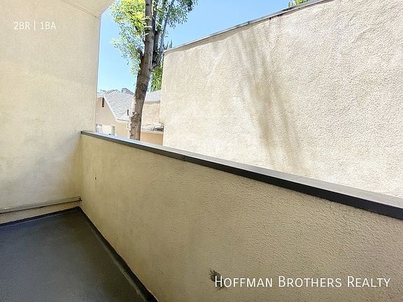 4th image of 1022 N Vista St APT 3