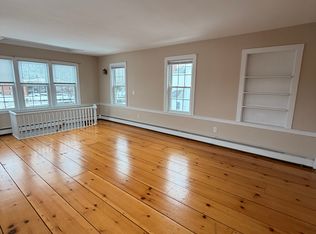 16 School St APT 2, Manchester, MA 01944