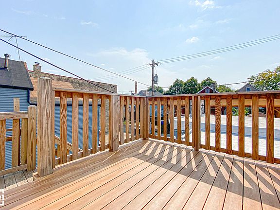 5th image of 2078 N Milwaukee Ave #1