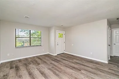 111 Raintree Ln #C — Photo 1
