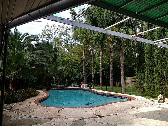 3rd image of 8118 De Leon St