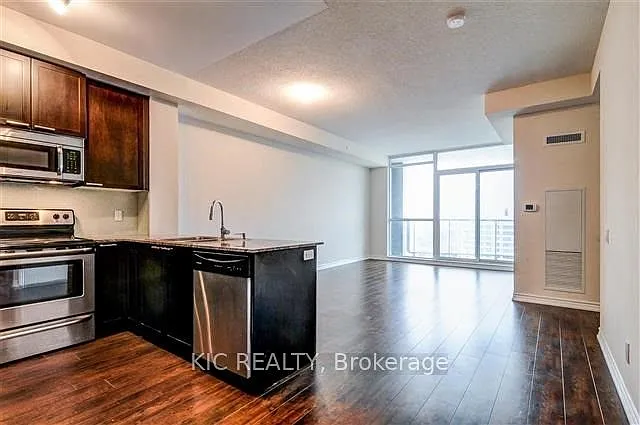 2 bed, $2,600 — Photo 4