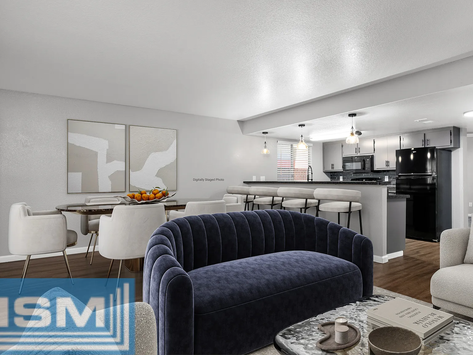 Redwood Cove Apartments — Photo 3