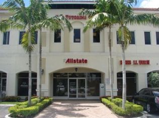 18450 Pines Blvd, Hollywood, FL 33029