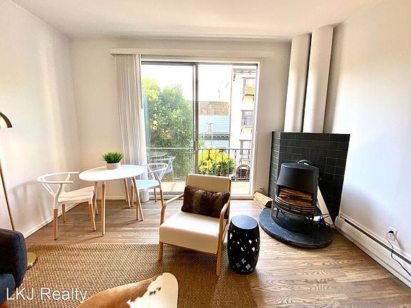 3rd image of 480 Vallejo St APT 7