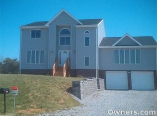 160 Springbuck Dr, Christiansbrg, VA 24073
