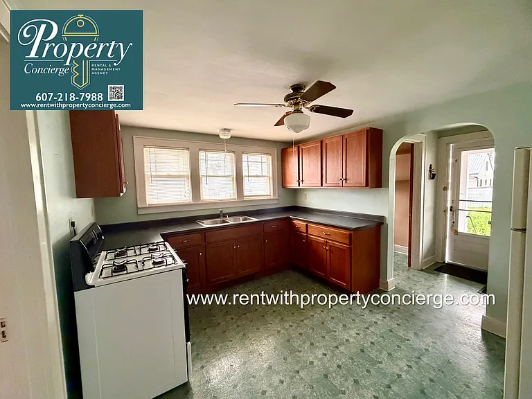 12 Stewart Pl #1 — Photo 9
