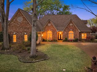 2801 E Levee Oaks, Collierville, TN 38017