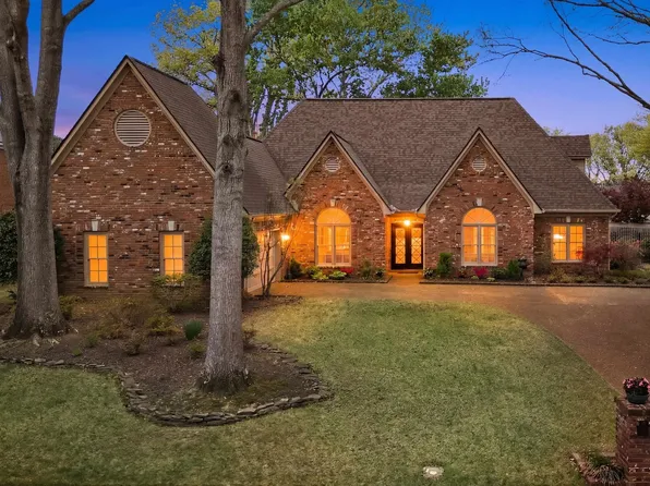 2801 E Levee Oaks, Collierville, TN 38017