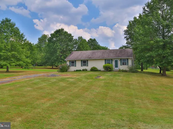 2135 Hendricks Rd, Pennsburg, PA 18073