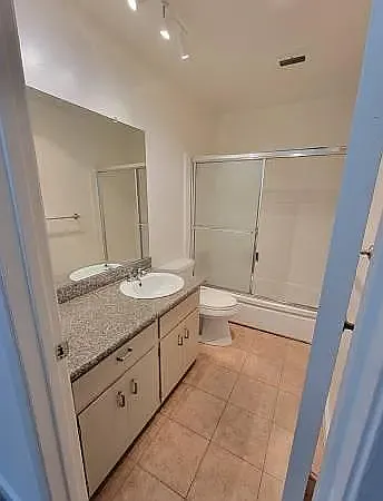 Floor plan Unit 4 3 bed 2 ba Private Patio