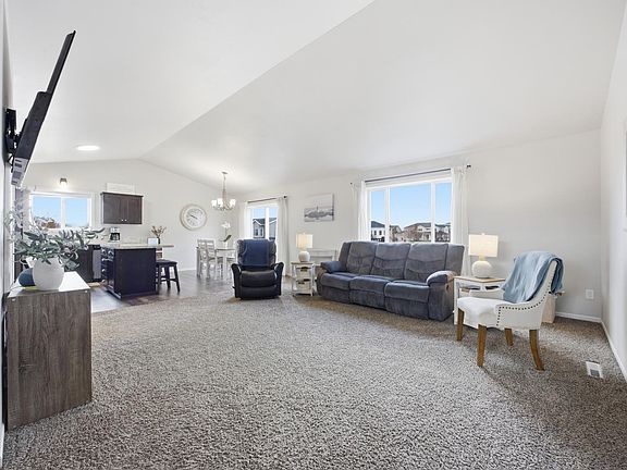 5th image of 2238 35th Street Cir S