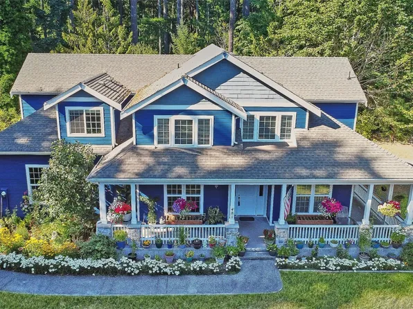 481 7th Ave, Fox Island, WA 98333