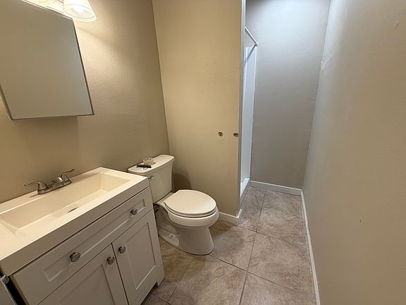 5th image of 3416 Delaware Ave