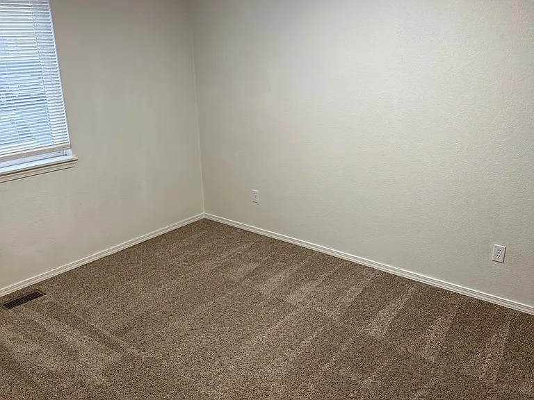 4689 W Pasadena Ln — Photo 17