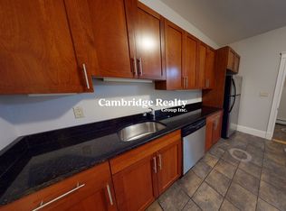 11 Beacon St #1T, Somerville, MA 02143