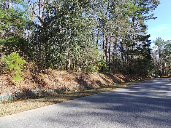 3rd image of 448 Cypress Point Dr