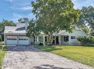 69 Osborne Rd, Garden City, NY 11530