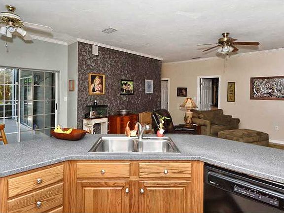 5th image of 1159 Stoeber Ave