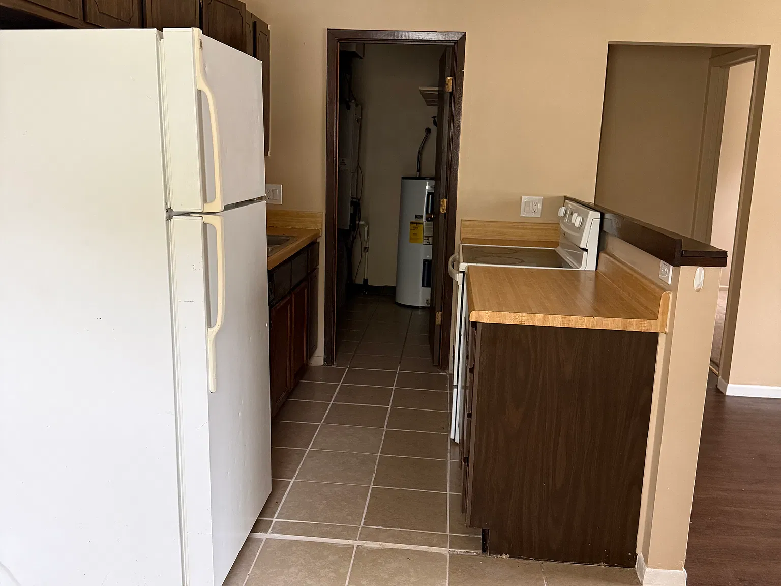 2 bed, 1080 sqft, $1,350 — Photo 4