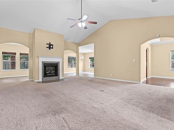 5th image of 6170 Southbend Dr N