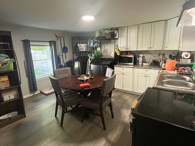 617 Van Roberts Pl — Photo 10