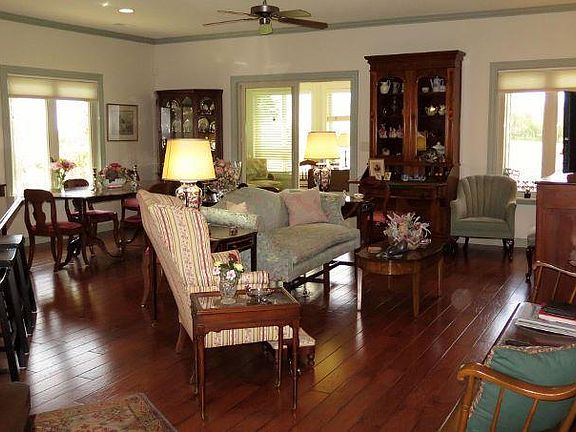 5th image of 3428 Golf Villa Dr