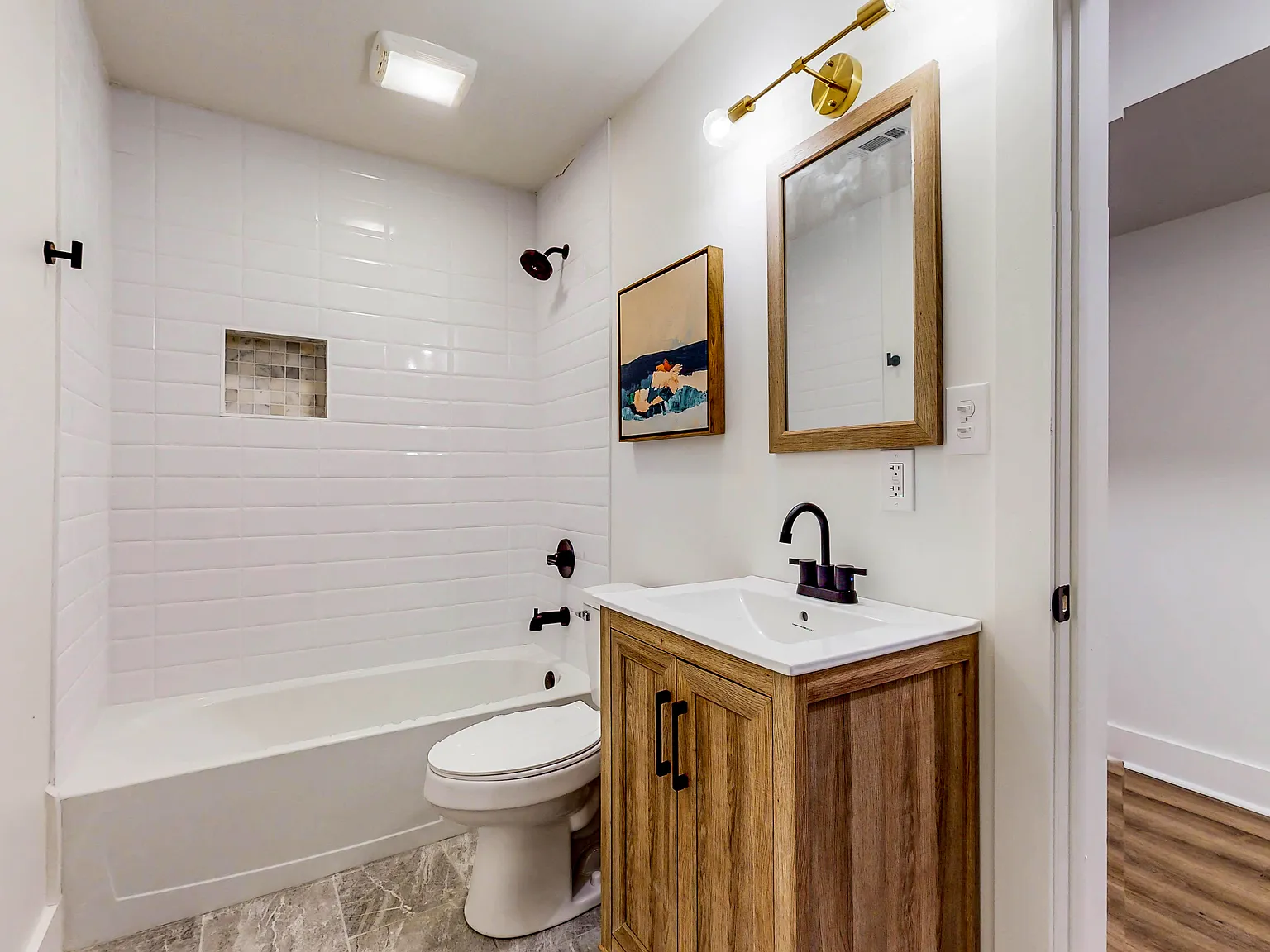 4 bed, 4.0 bath, 1260 sqft, $754 — Photo 3