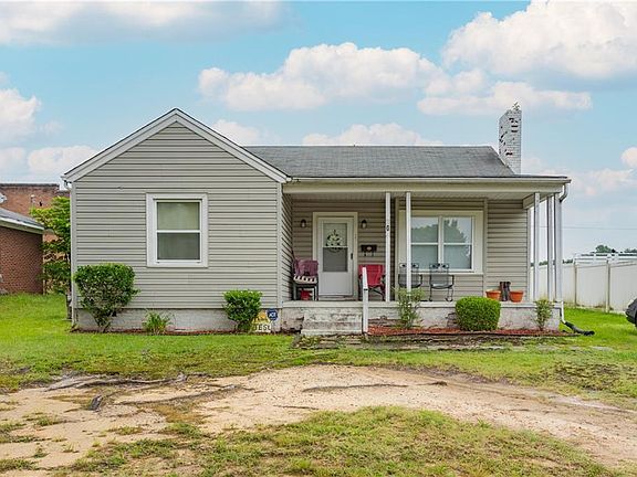 2nd image of 307 Courtland Ter