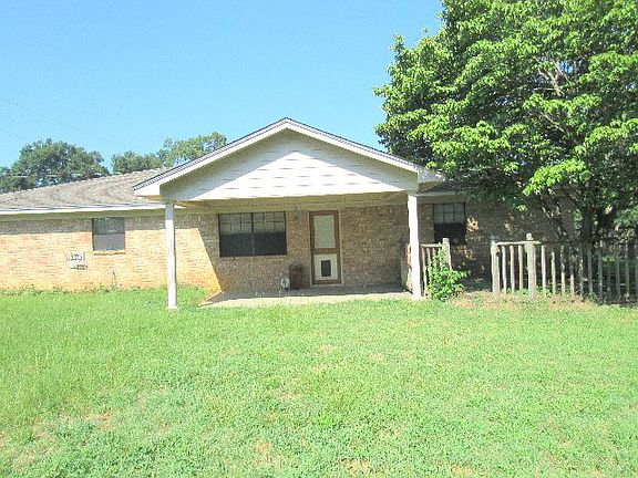 3rd image of 520 Chancellor Dr