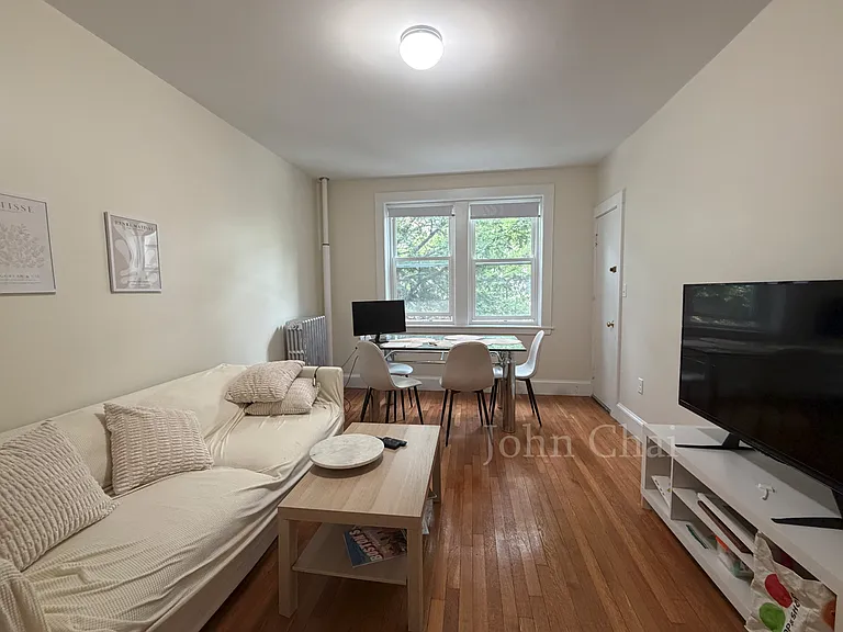 120 Washington St #1 — Photo 2