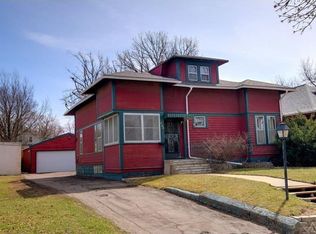 208 S Covell Ave, Sioux Falls, SD 57104